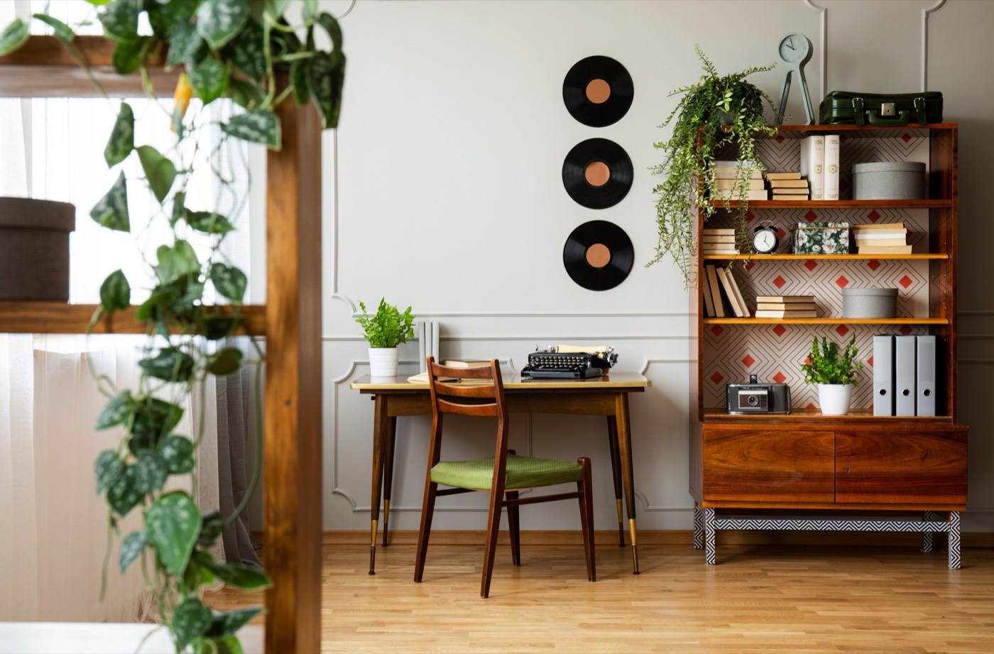 mid century modern furniture